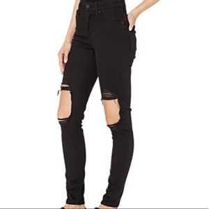 Levi’s high rise skinny jeans NWT